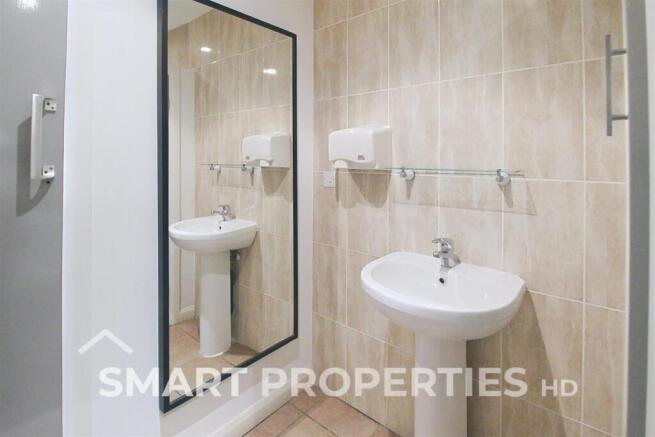 Customer WC with basin