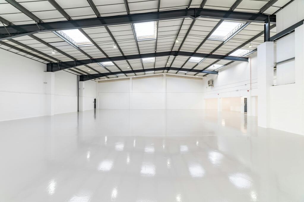 Heron Industrial Estate - Reading-132.jpg