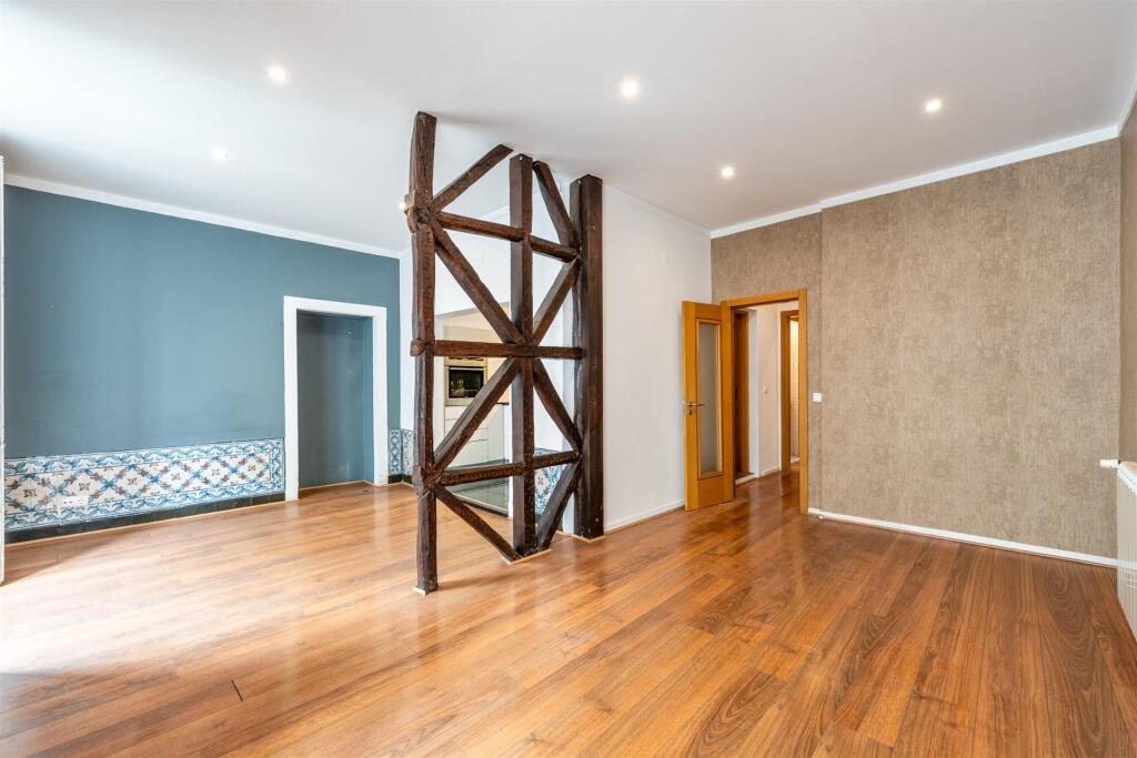 Main image of property: Lisbon, Lisbon