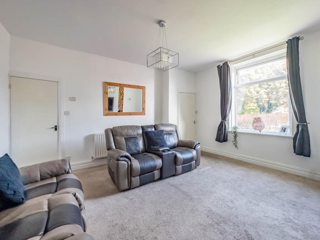 Boundary Road, Dewsbury photo 4