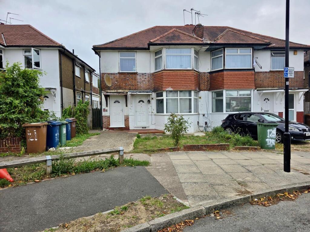 Main image of property: 123 Everton Drive, Stanmore, Middlesex, HA7