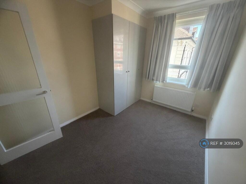 Apartment in Brighton - More