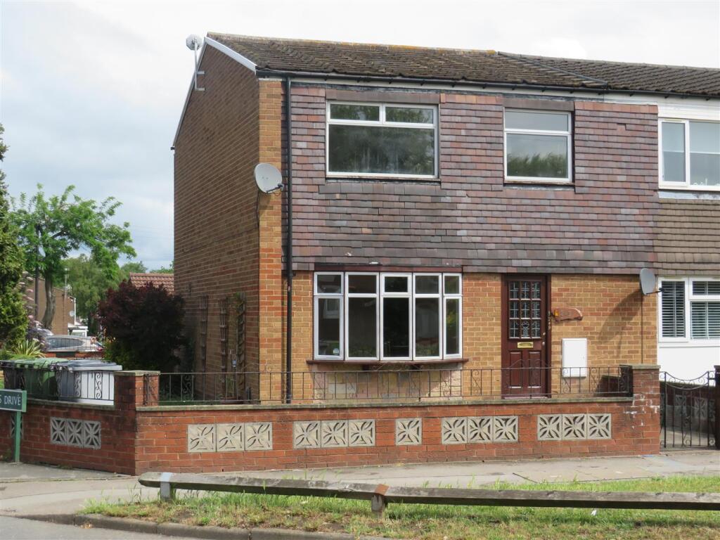 House in Solihull, Fordbridge - View 2