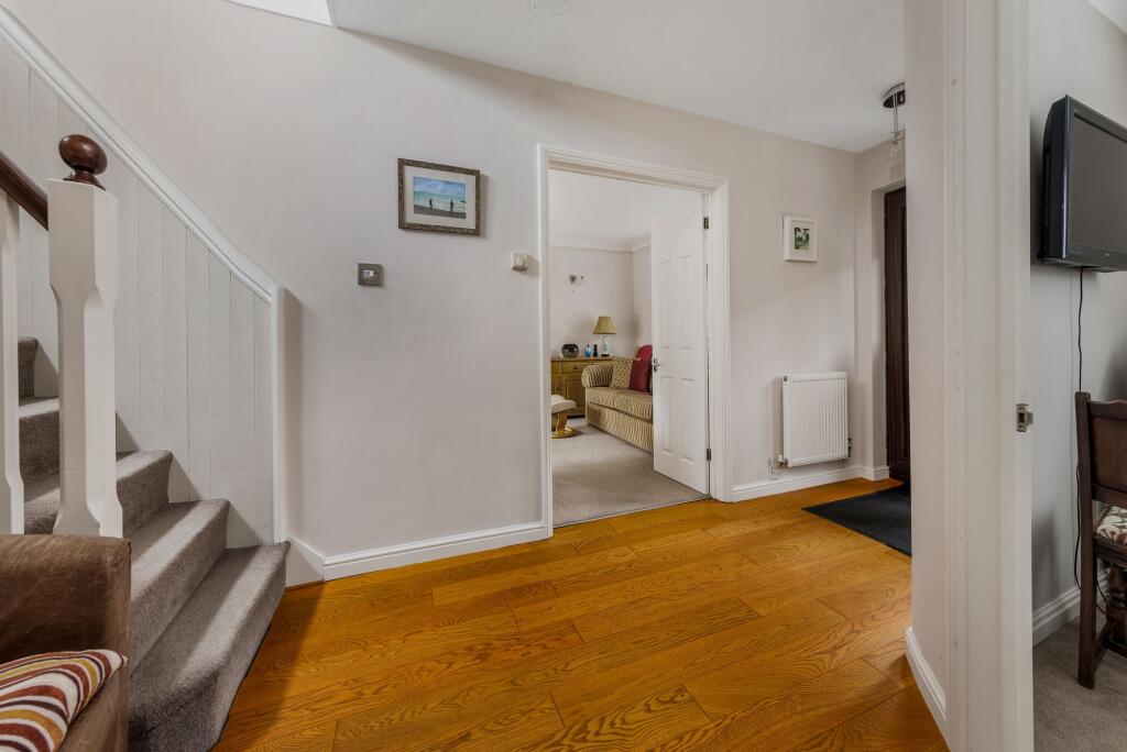 House in Warwick, Cubbington - View 5