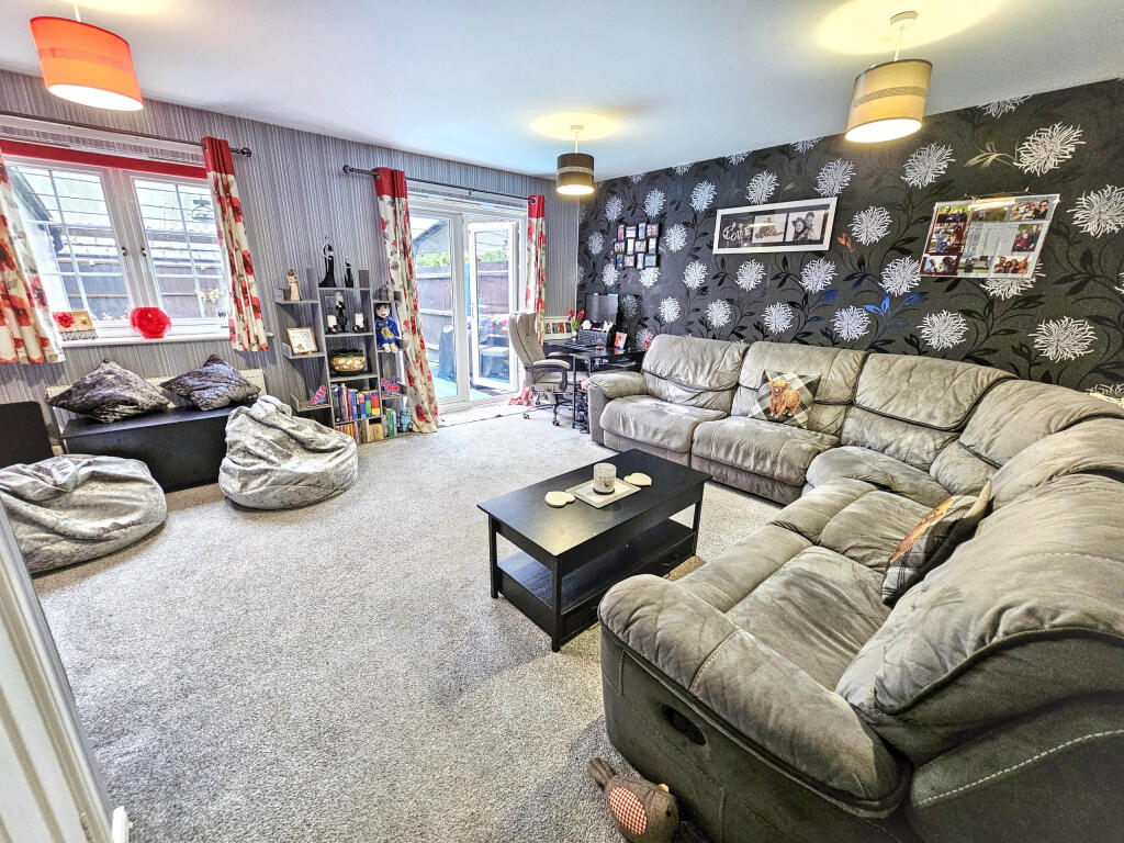 House in Peterborough - View 4