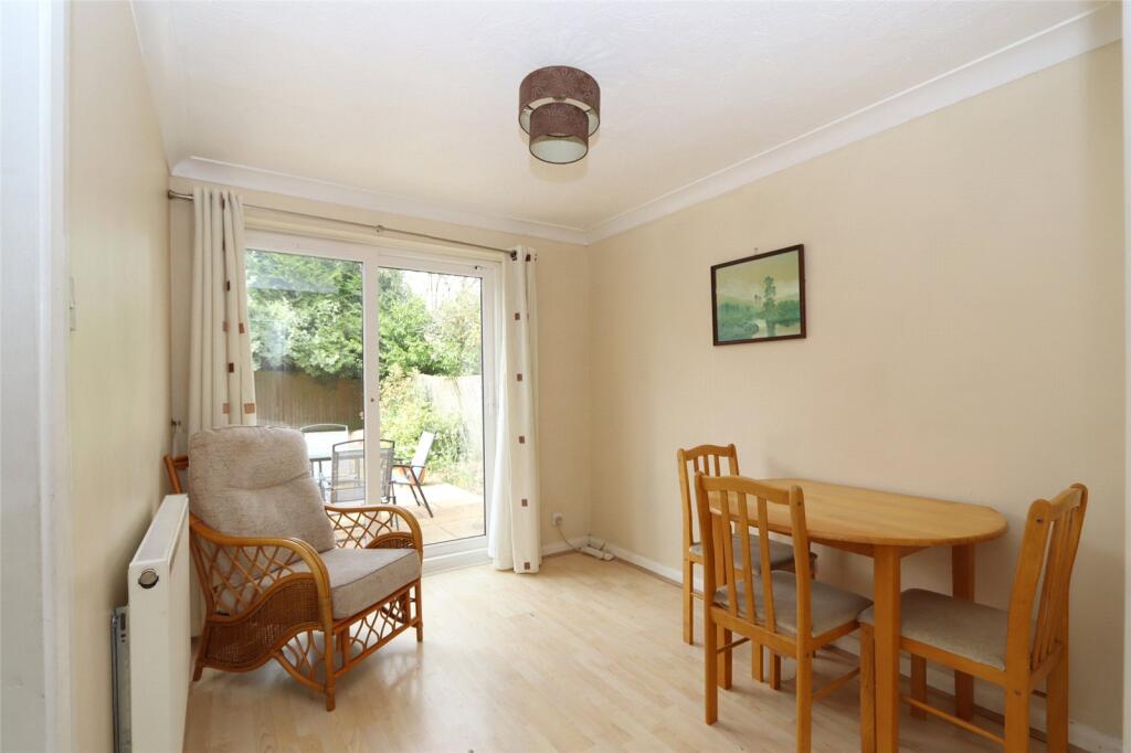 Norwood Lane, Newport Pagnell, Buckinghamshire, MK16 photo 3