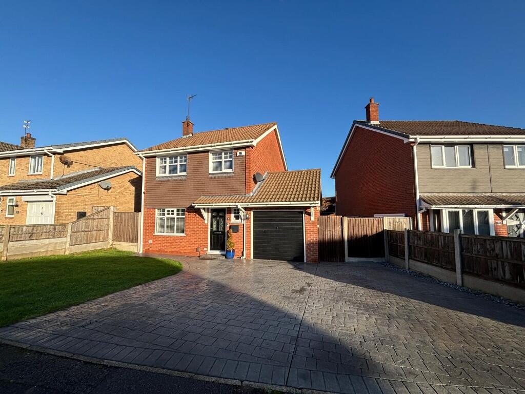 Main image of property: Bolingey Way, Hucknall, Nottingham, Nottinghamshire NG15