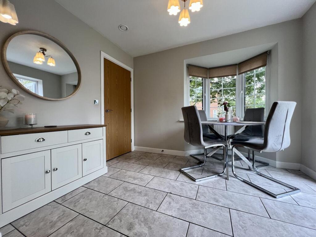 Boardman Close, Farington, Leyland photo 4