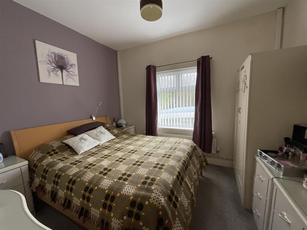 House in Glanamman, Cwmamman - View 5