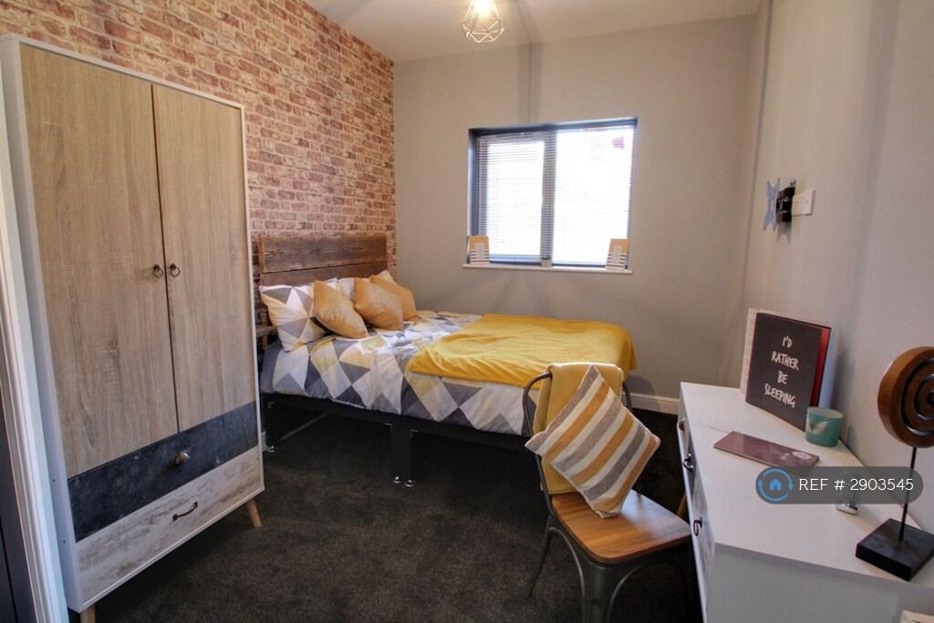 1 bedroom house share for rent