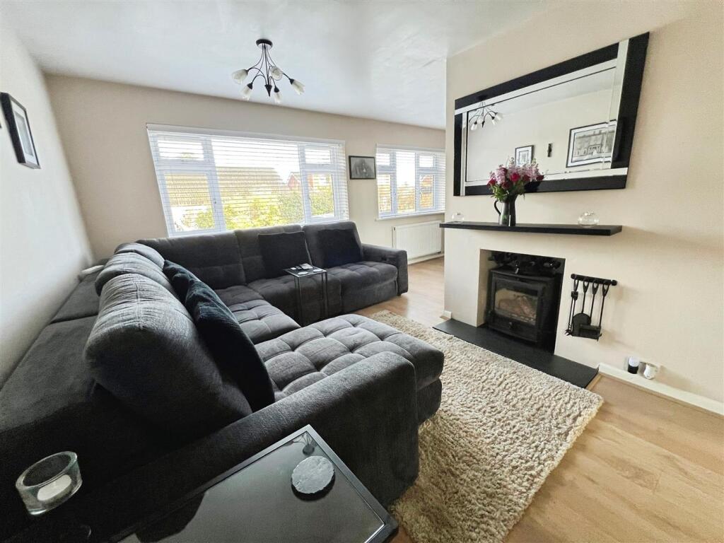9, Parrs Lane, Bayston Hill, Shrewsbury photo 3
