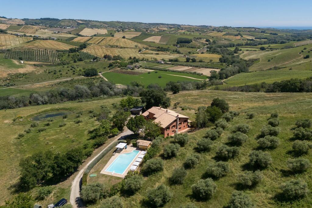 Main image of property: Abruzzo, Pescara, Città Sant`Angelo