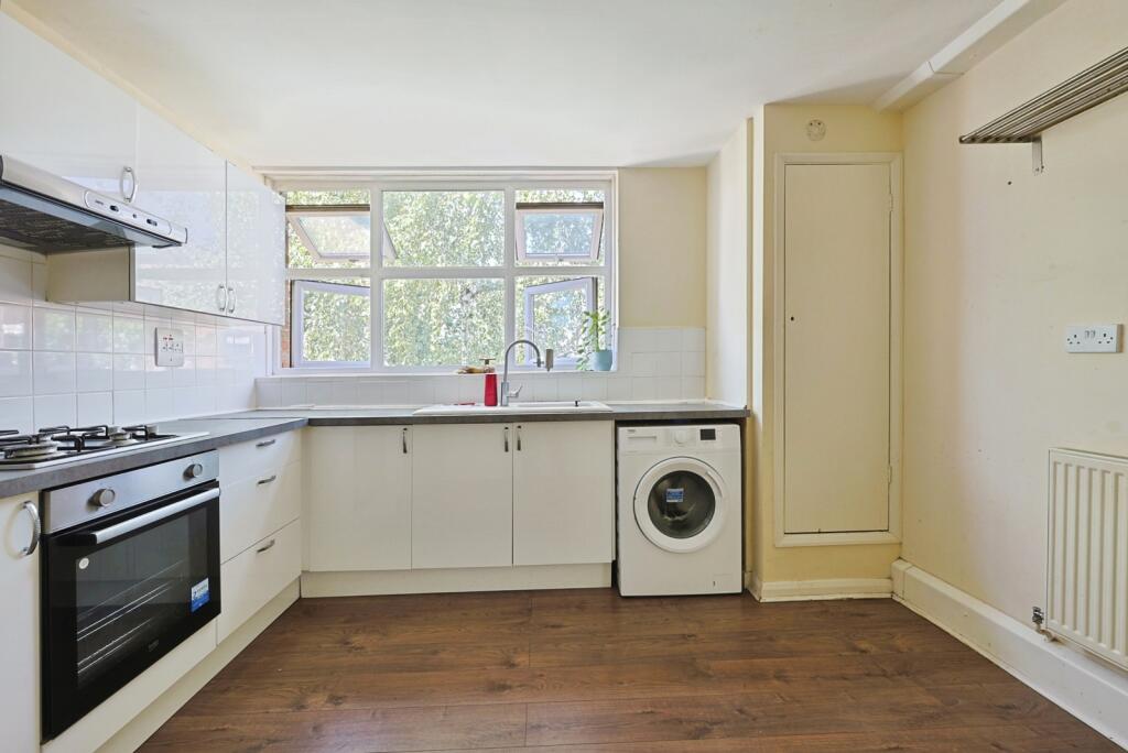 Main image of property: Wayford Street, Battersea, London, SW11
