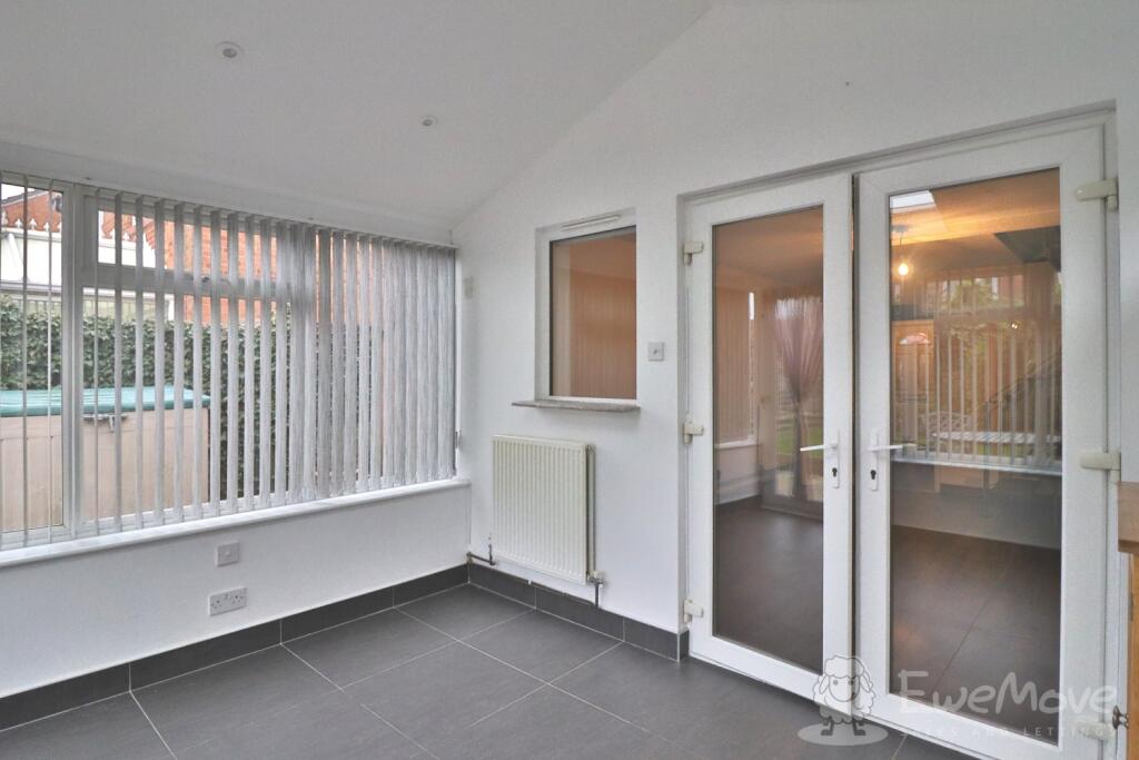 House in Worcester - View 5