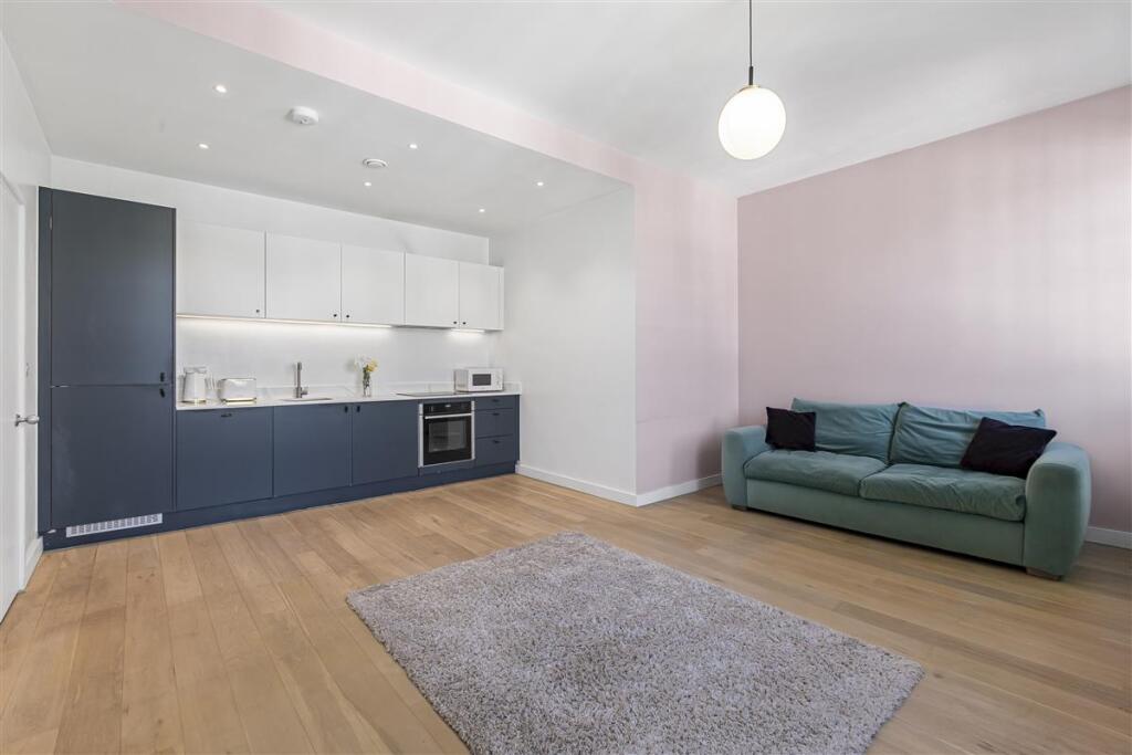 Apartment in London - View 2