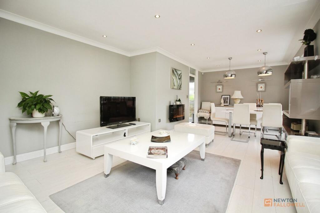 House in Harborough, Thurnby and Bushby - More