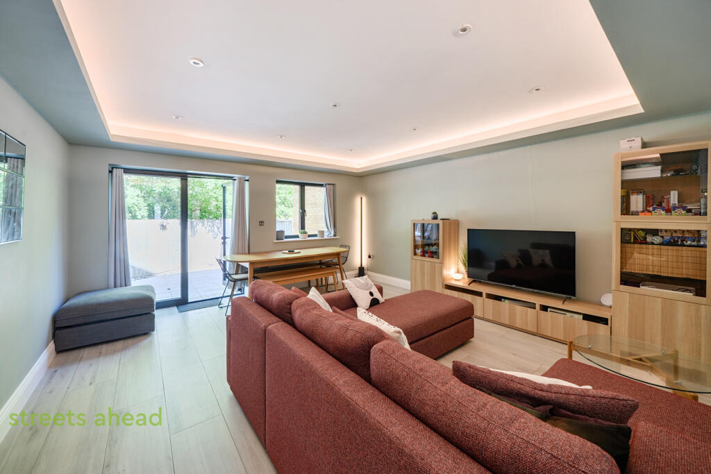 Main image of property: Dickensons Lane, London, SE25