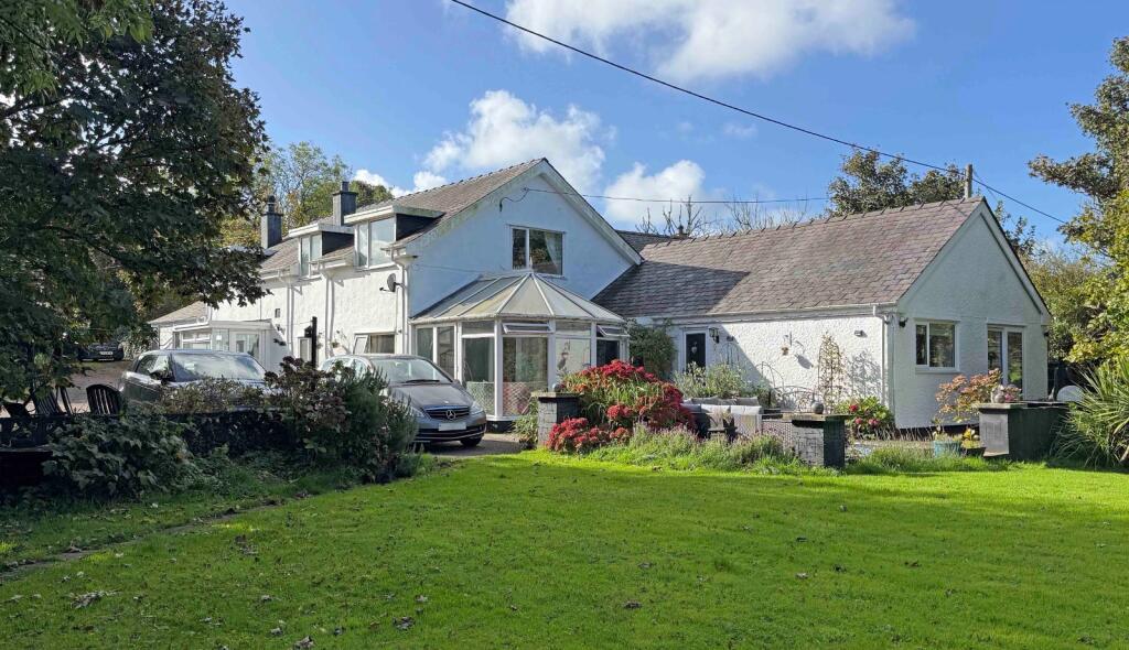 5-bed detached on Llanddona, Beaumaris, Isle of Anglesey, LL58, £650,000