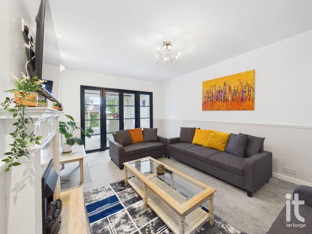House in Stockport - View 4