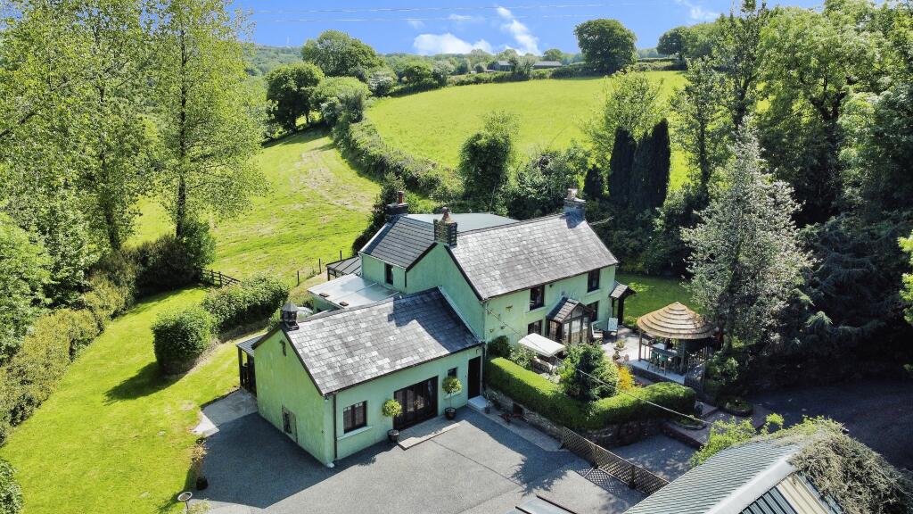 Main image of property: Penfedy Isaf Farm, Heol Penfedy, Felindre, Swansea, SA5