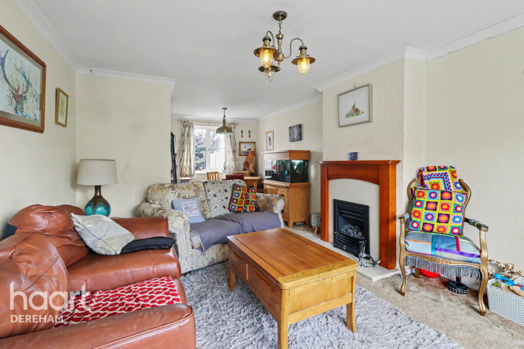 Aldiss Avenue, Dereham photo 4