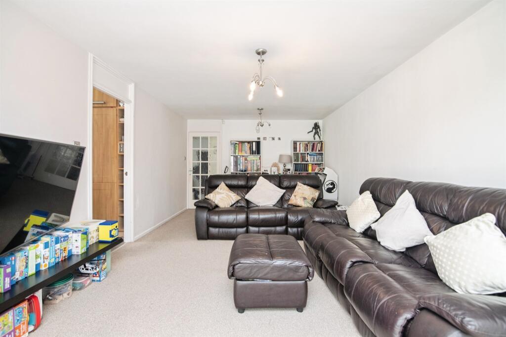 Priory Close, WEST BROMWICH - View 3