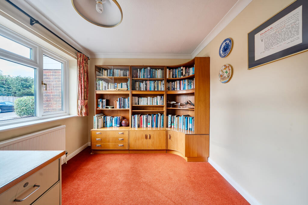 House in Southampton - More