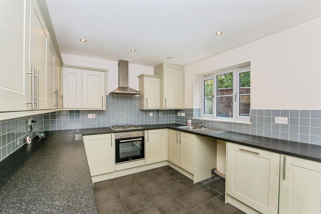 Olympian Close, Wisbech photo 4