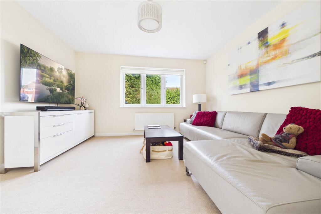 Ashampstead Road, Reading, Berkshire, RG30 - View 5