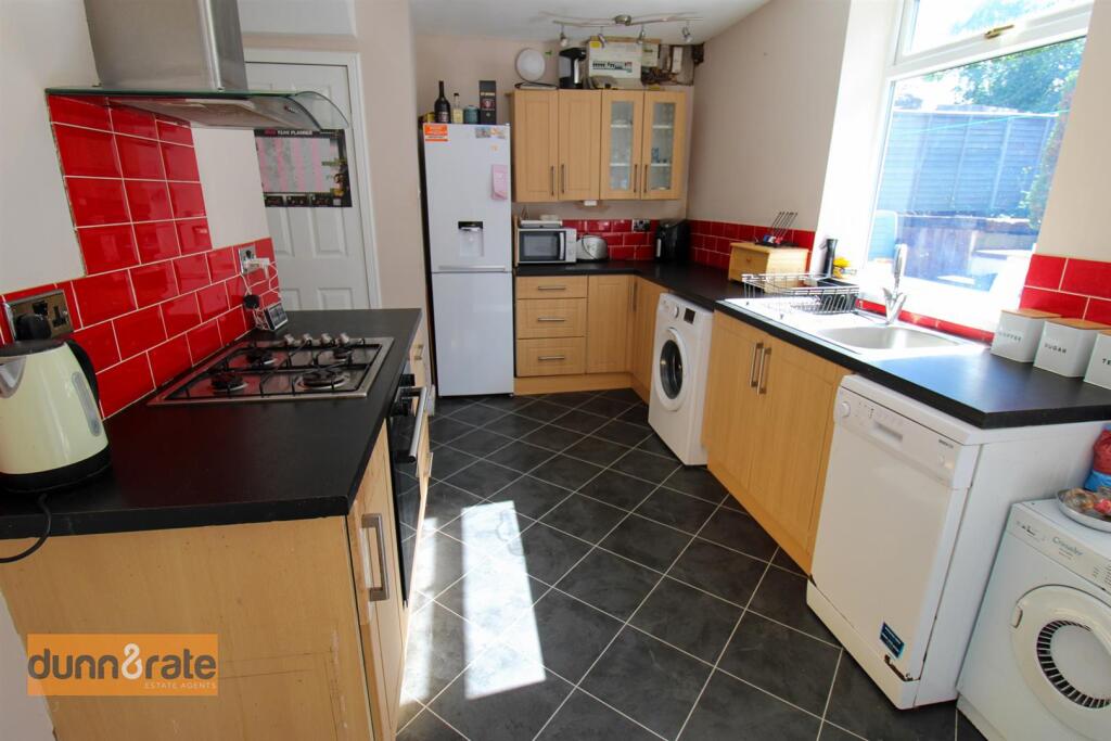 House in Stoke-on-Trent - More