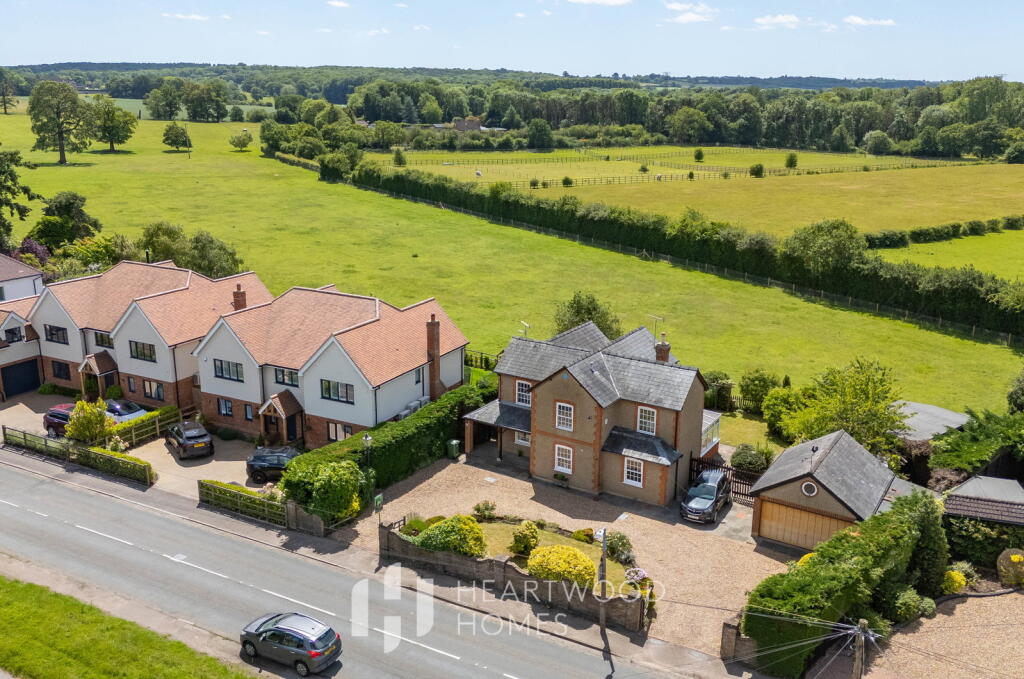 House in St Albans, Roestock, Colney Heath - View 5