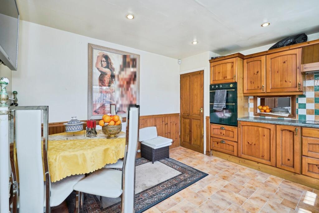 House in South Staffordshire, Brewood and Coven - More