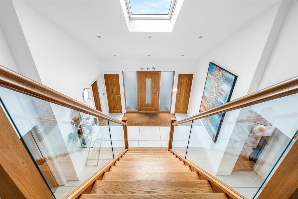 Additional image 16 of Burnham Green Road, Welwyn