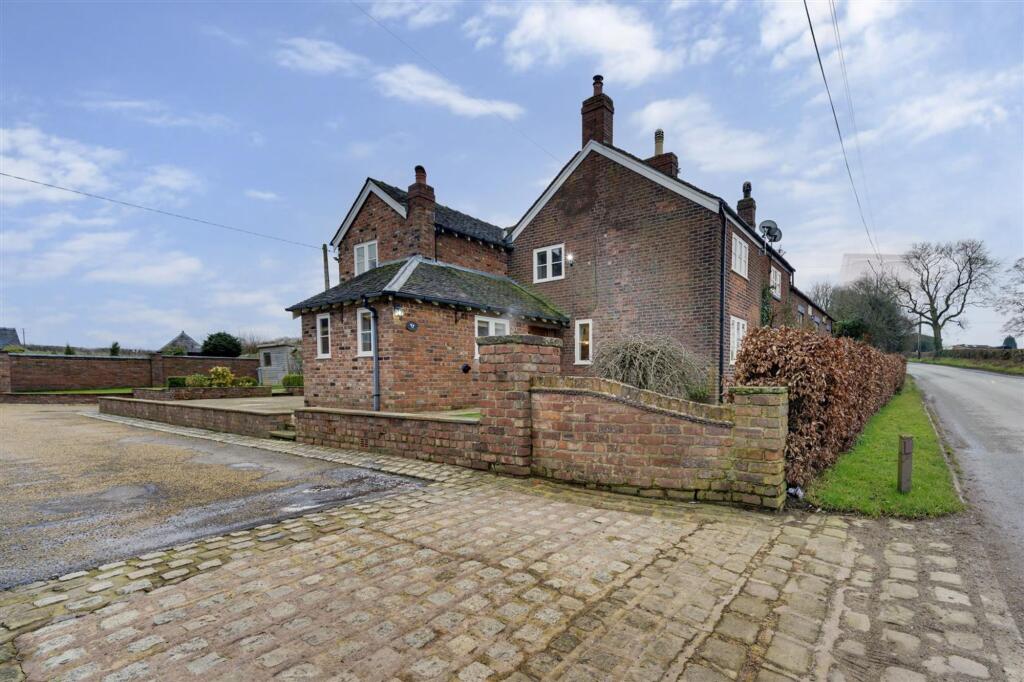Main image of property: Wallhill Lane, Brownlow, CW12