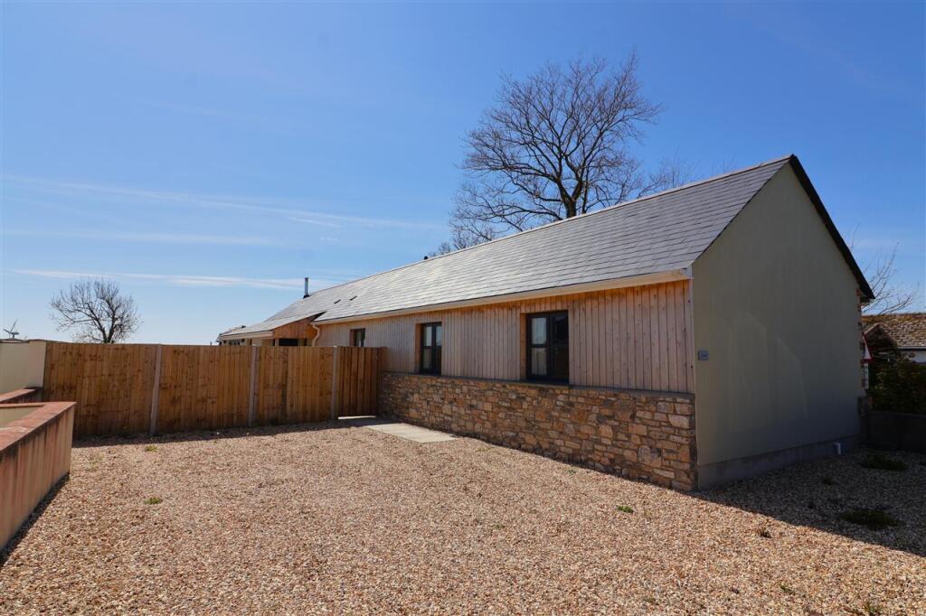 Main image of property: Cob Barn, Cob Lane