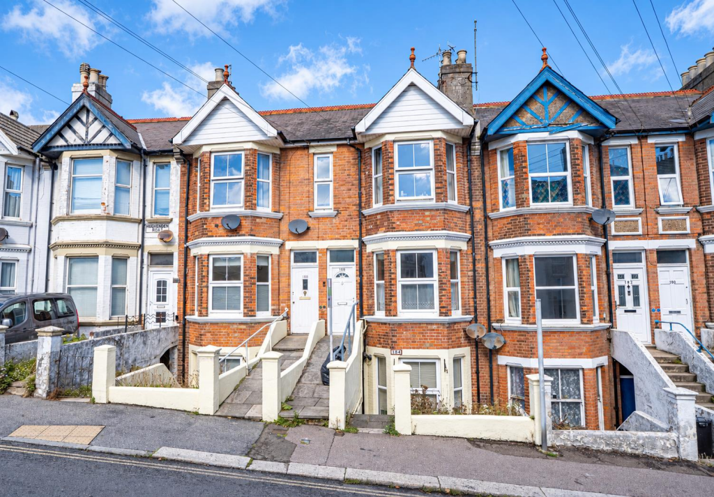 Apartment in Tonbridge - View 3