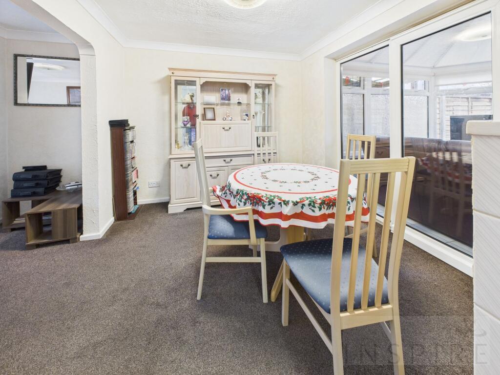 Nash Road, Crawley, RH10 - More