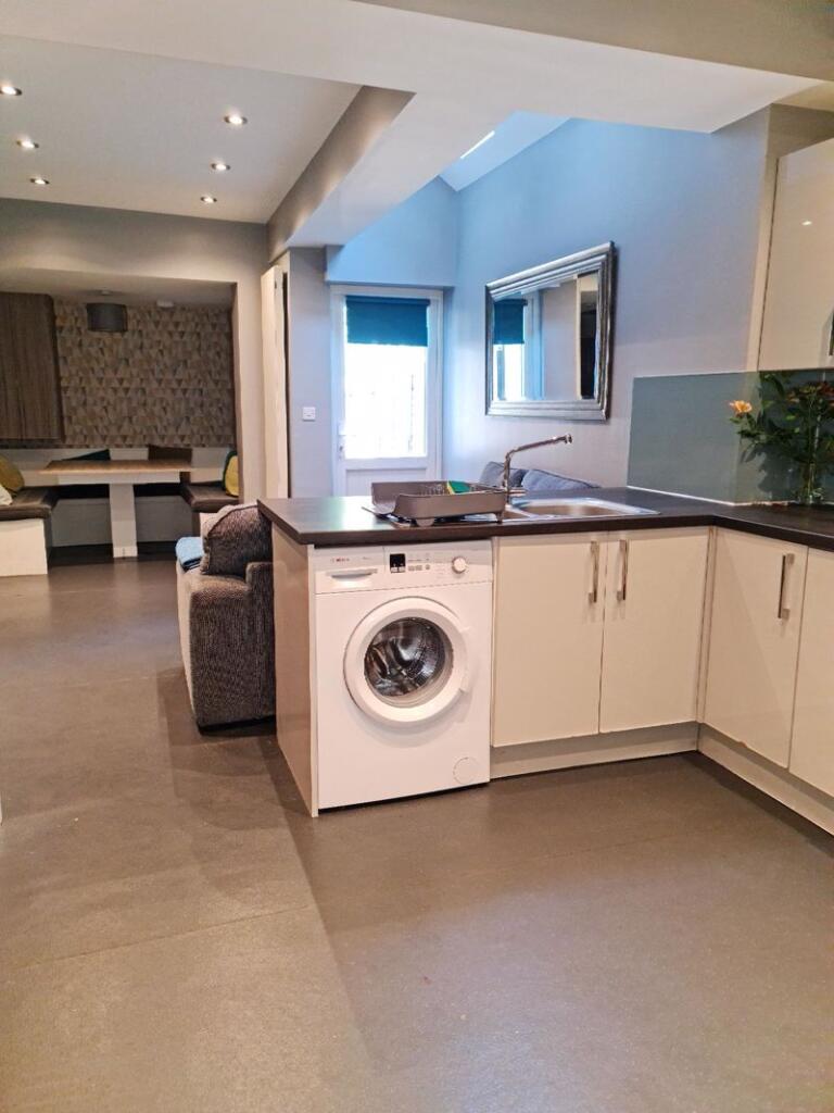 Heeley Road, Selly Oak, Birmingham, B29 6EN photo 5