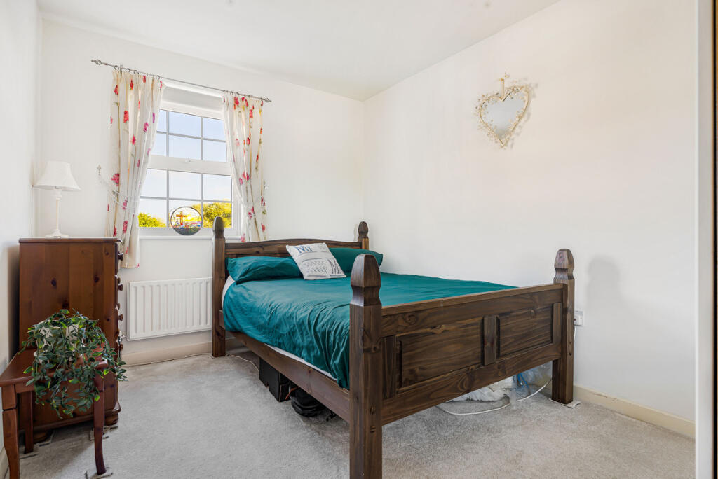 Apartment in Wantage, Belmont Park - More