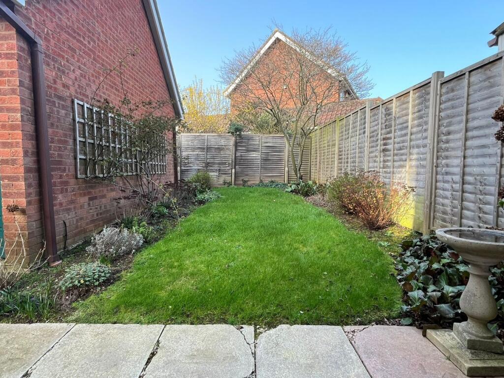 Oak Tree Road, Ampthill, Bedfordshire, MK45 photo 5