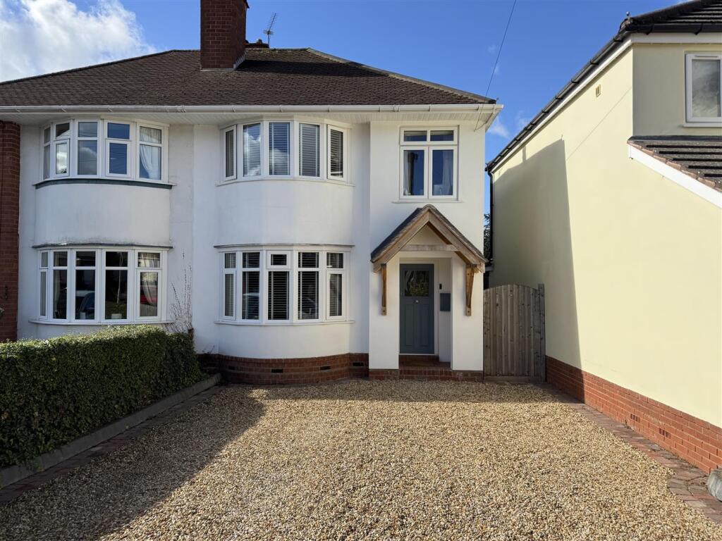 Main image of property: Windsor Close, Halesowen
