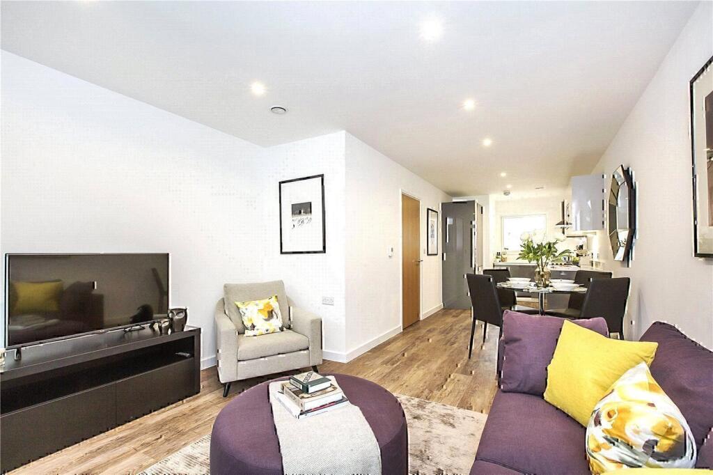 Main image of property: 45 New Cross Road, London, SE14