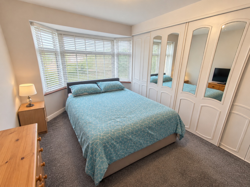 House in Luton - More