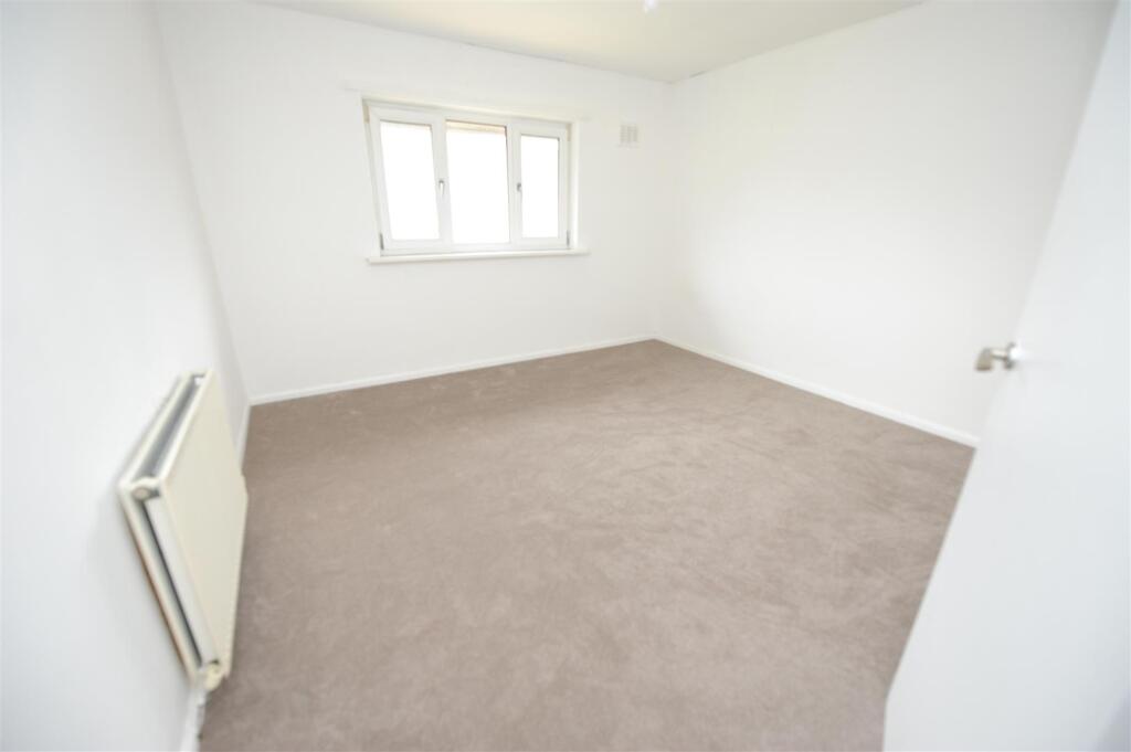Apartment in Bradford, West Royd, Windhill - More