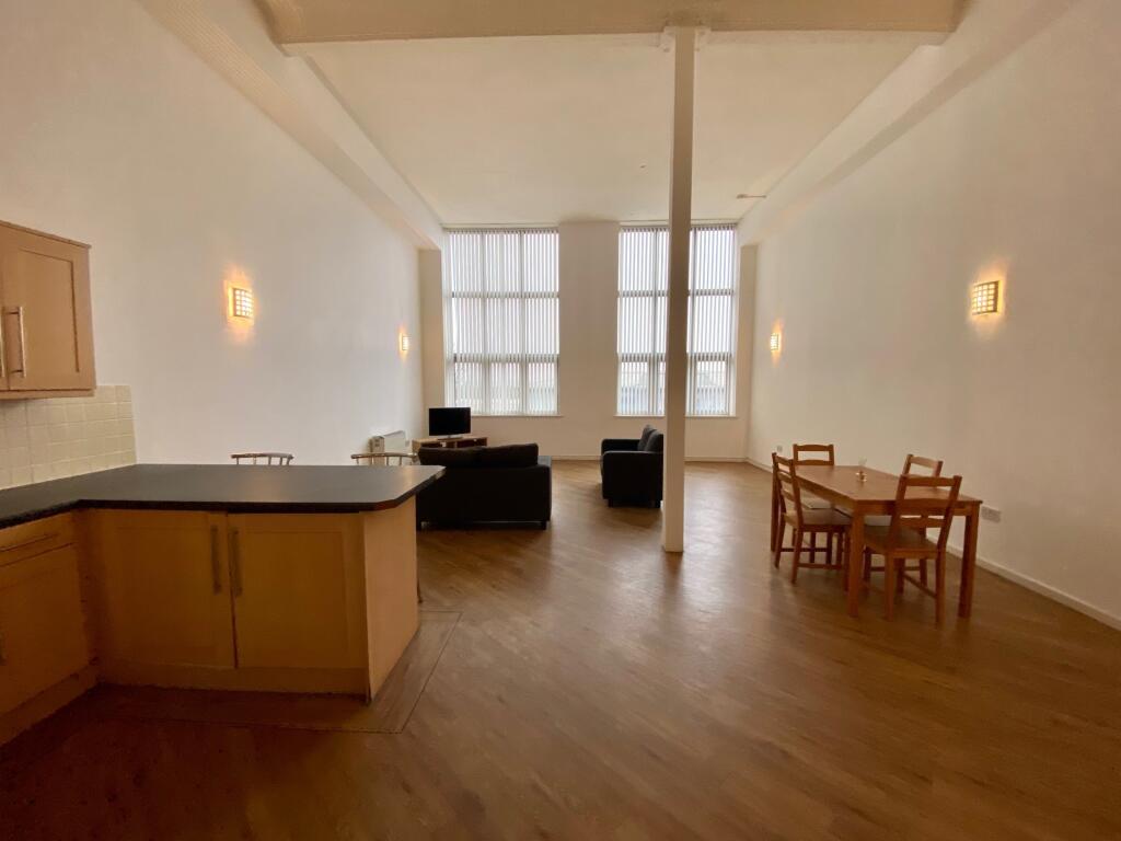 Apartment in Preston - View 5