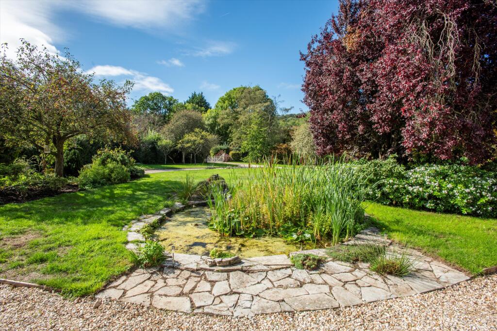 House in East Devon, Littletown, Honiton - View 2