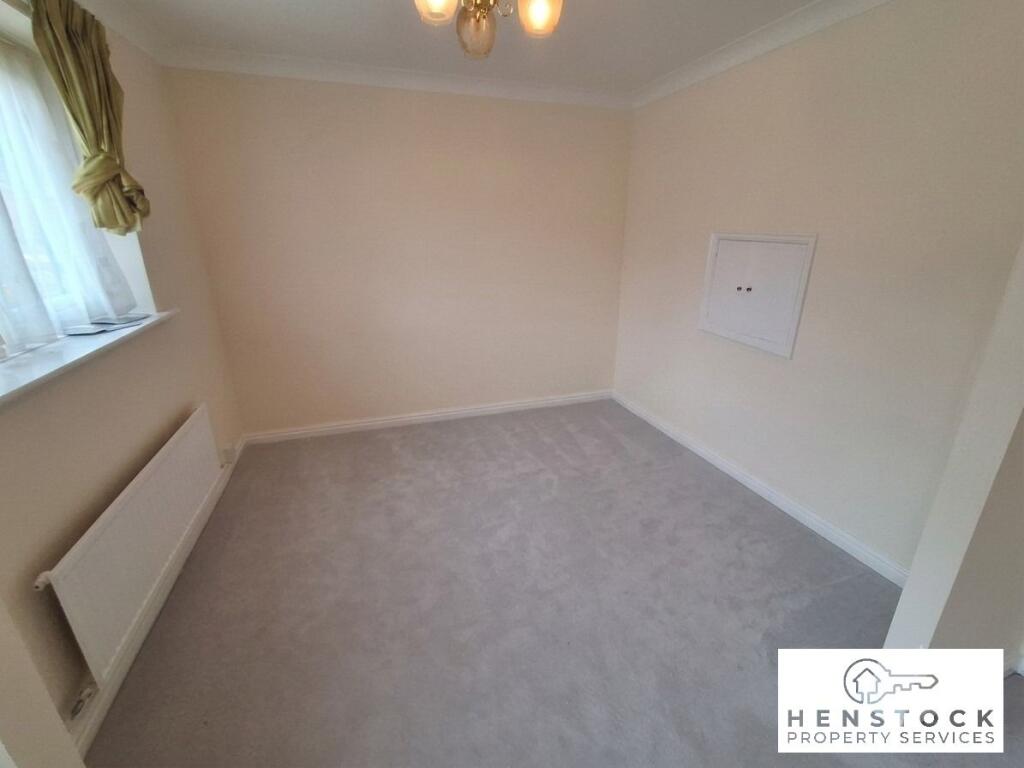 Gildersdale Drive, Blackley, Manchester, M9 photo 4