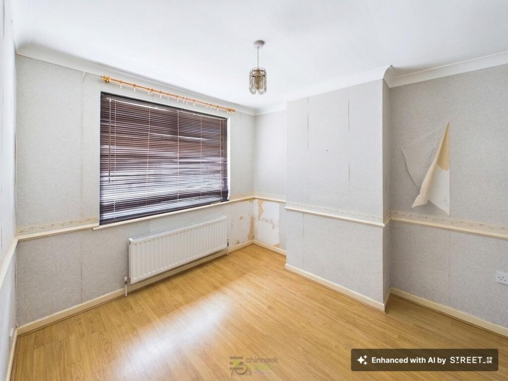 House in Portsmouth - View 4