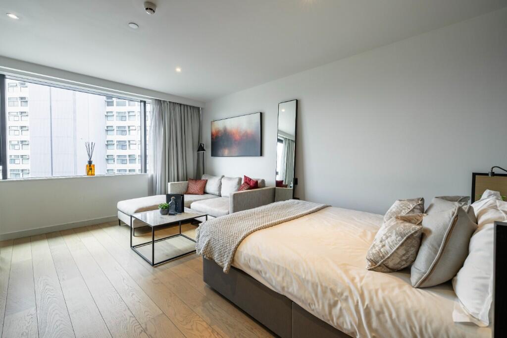 Studio flat for rent
