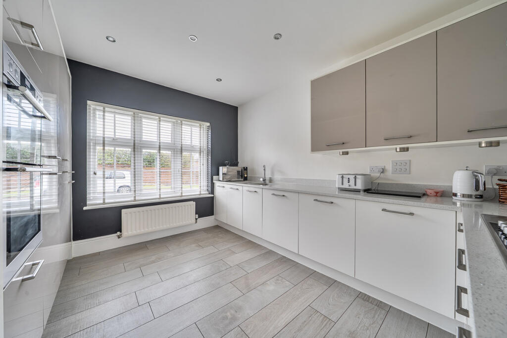 Additional image 6 of Engine Close, Bromsgrove, B60